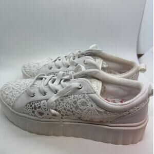Roxy Sheilahh Platfrom Sneaker Women's US 8.5 White Round Toe Lace Up ARJS700144